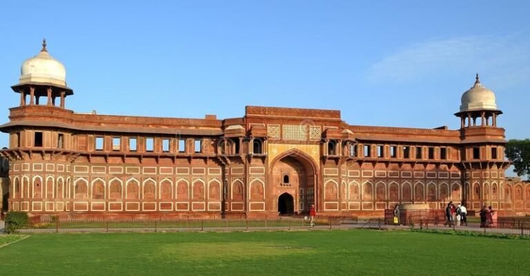 AGRA RED SANDSTONE- THE SANDSTONE FOR ALL PURPOSE | The Infinity Marble