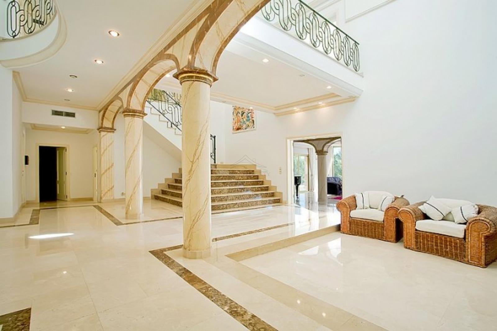 Read more about the article ALL LUXURIOUS MARBLE UNDER ONE ROOF