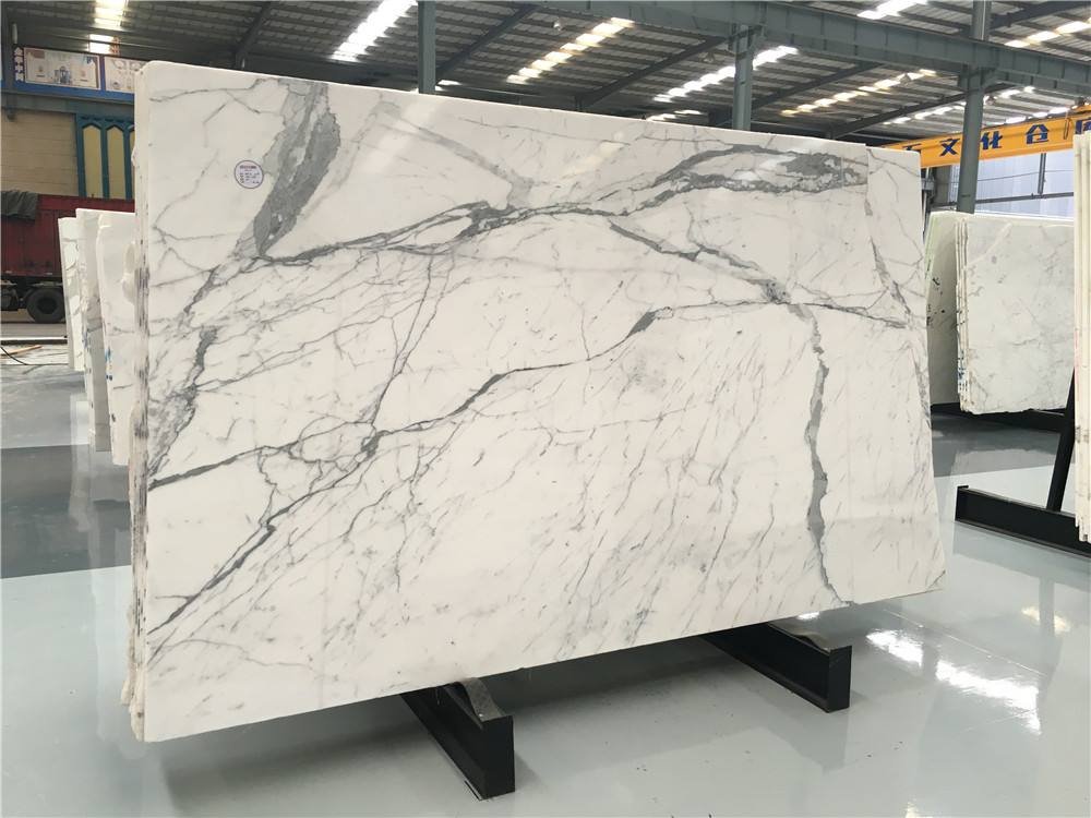 White-Italian-Marble-Slabs-Polished-Statuario-Slabs2018113018132.jpg